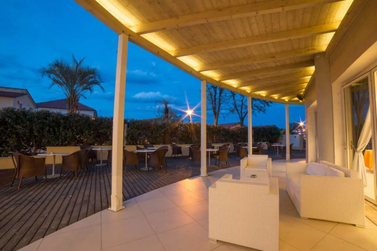 Hotel Alexander San Mauro Mare 3*,  Italy
